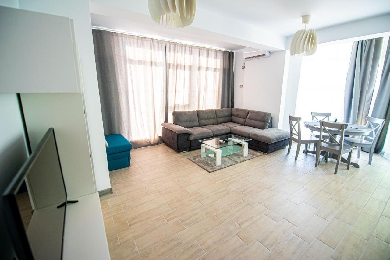 Apartment Katrina - Alezzi Beach - Sea View Năvodari Eksteriør billede